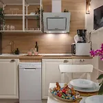Piccola Adriatic With A Heated Swimming Pool, Grill, Children Playground Opatija *