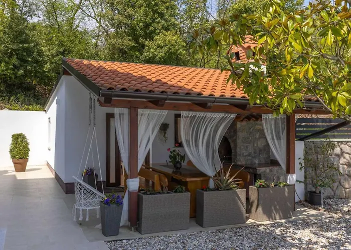 Piccola Adriatic With A Heated Swimming Pool, Grill, Children Playground Opatija