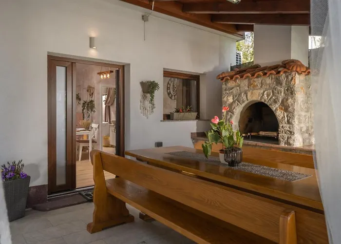 Piccola Adriatic With A Heated Swimming Pool, Grill, Children Playground Opatija Nyaraló